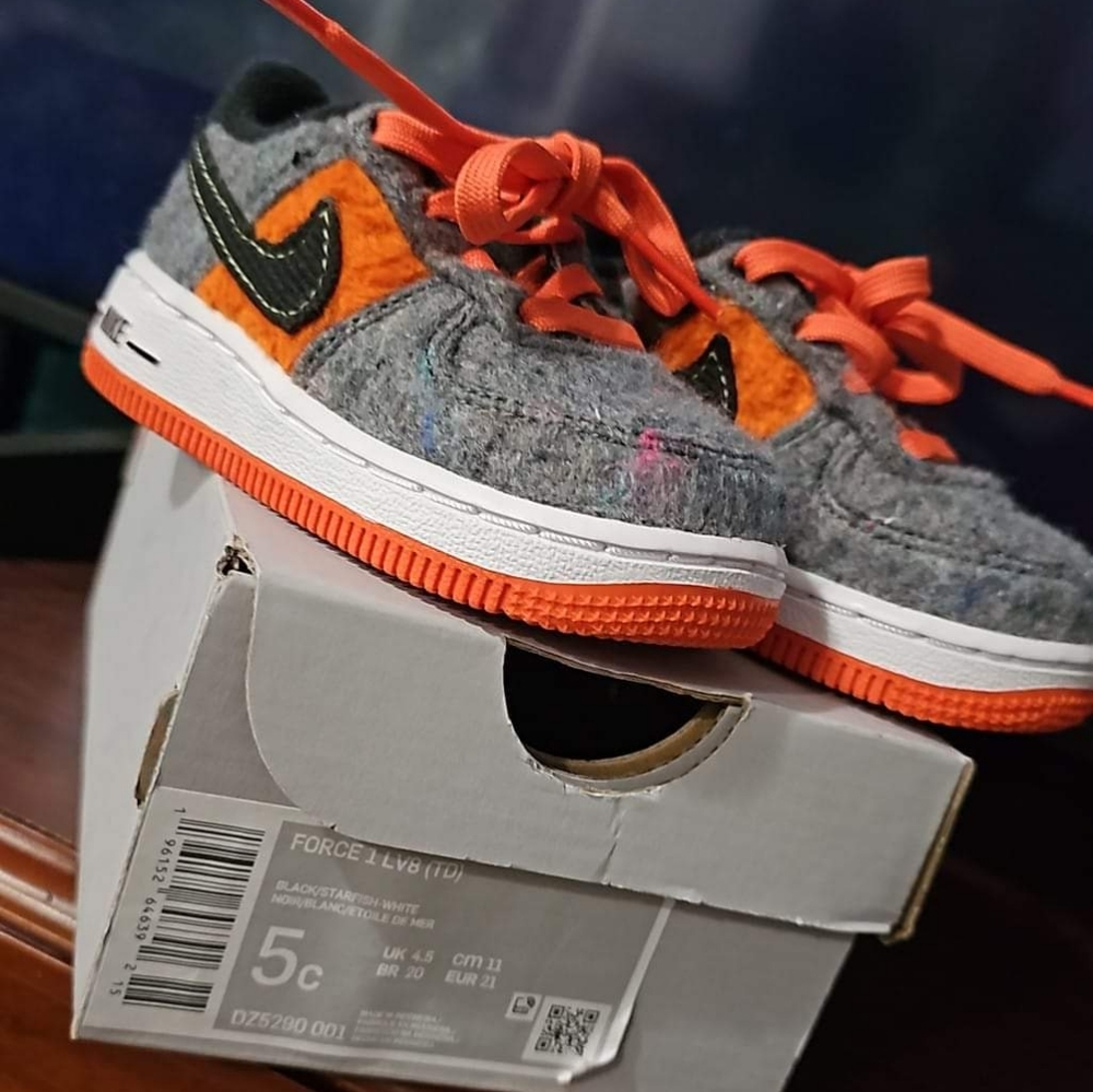 Force 1 lV8